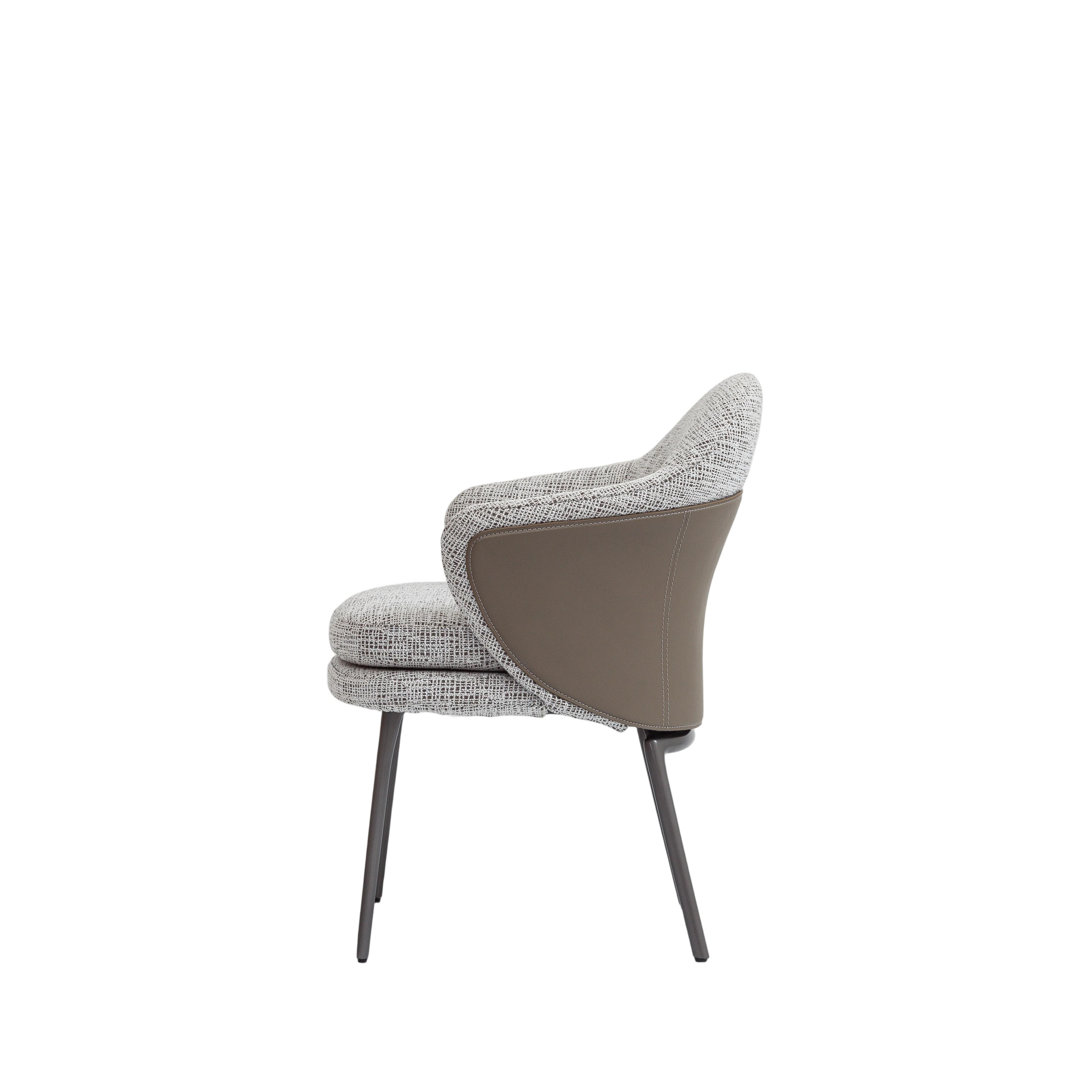 Luxury Redefined: The Exquisite Dining Chair