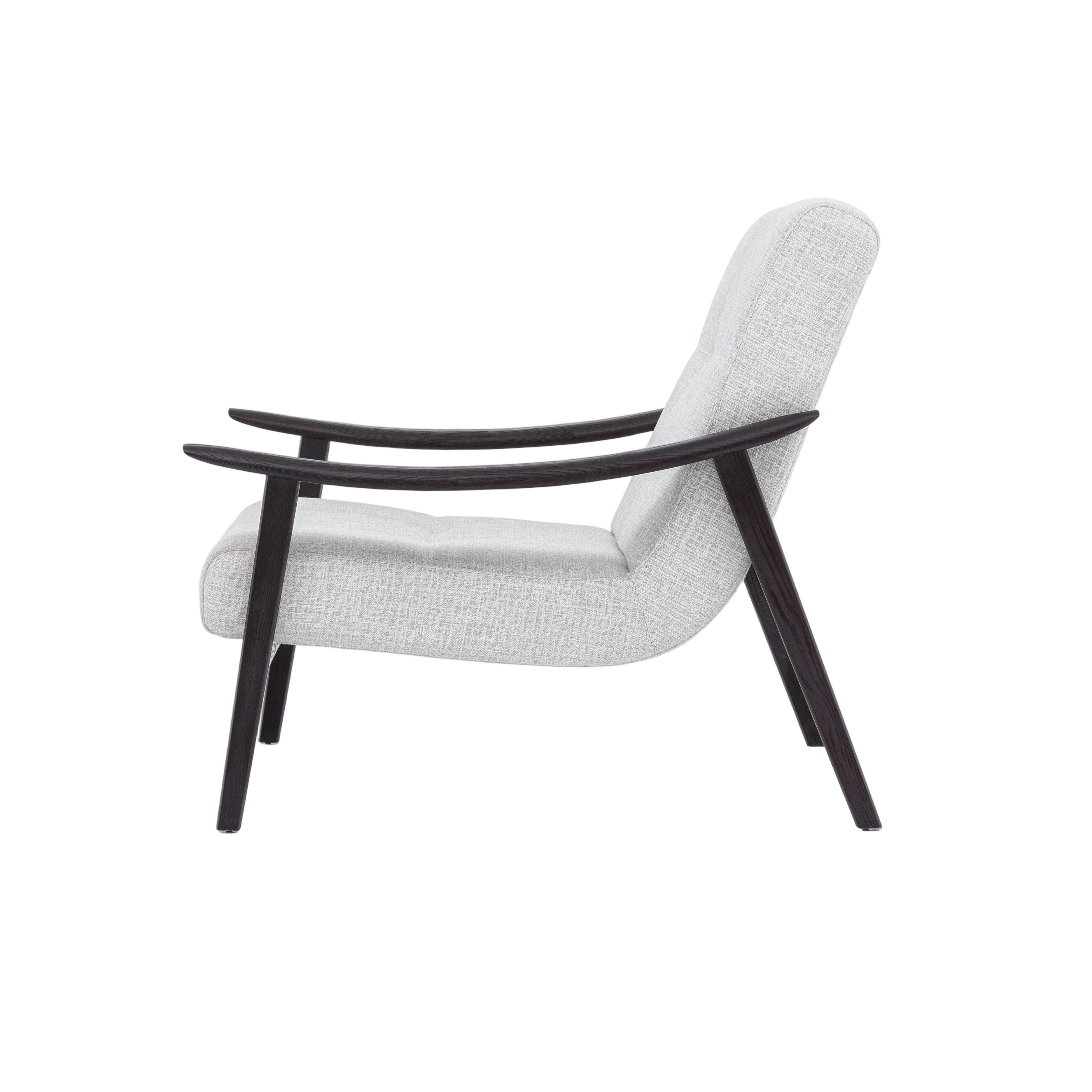 Discover Elegance and Comfort with the Perfect Lounge Chair