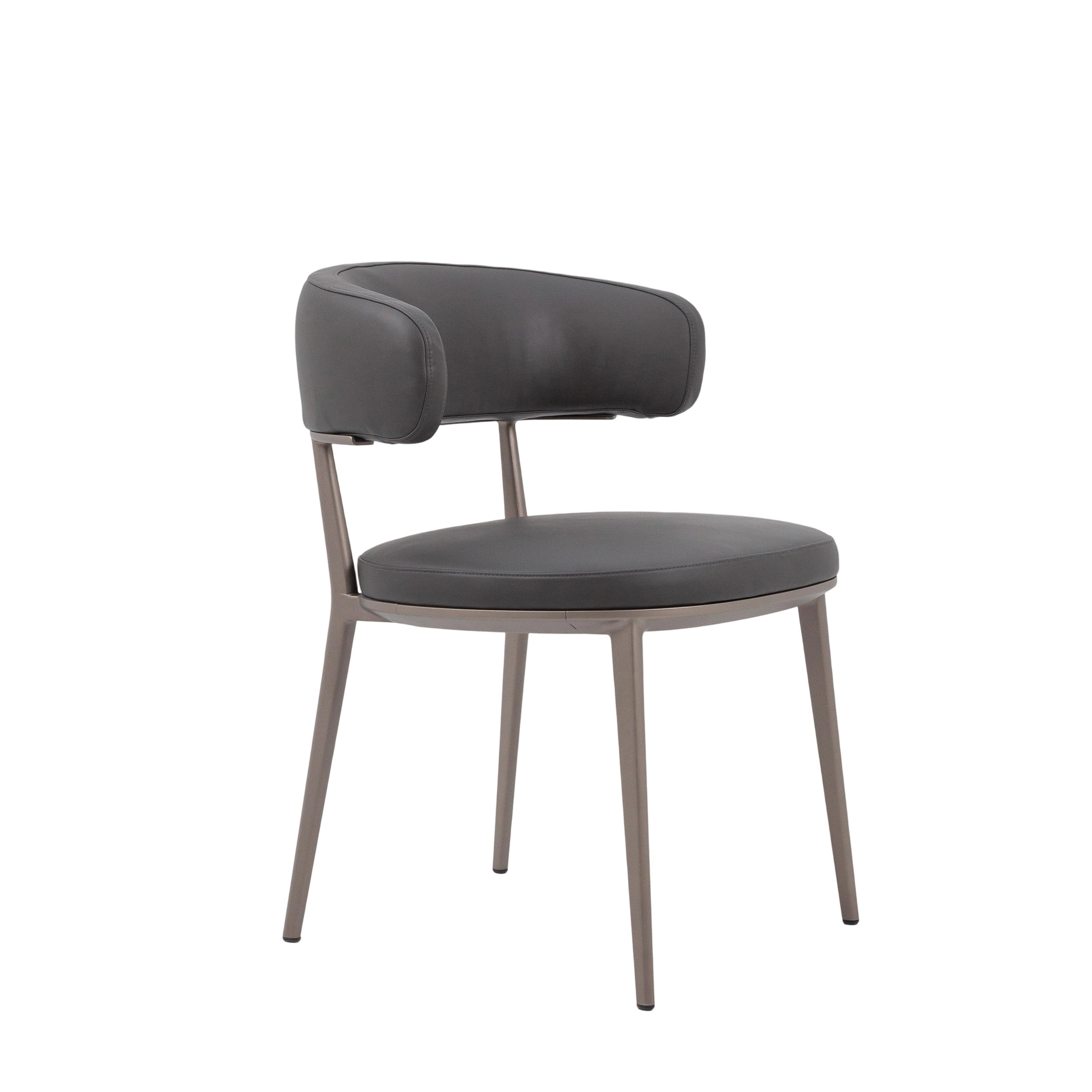 Modern Dining Chairs: Elegance Meets Contemporary Design