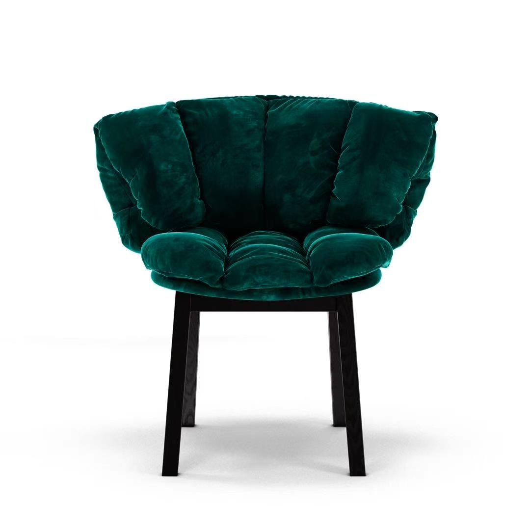 Exquisite Dining Chairs: Comfort Meets Style