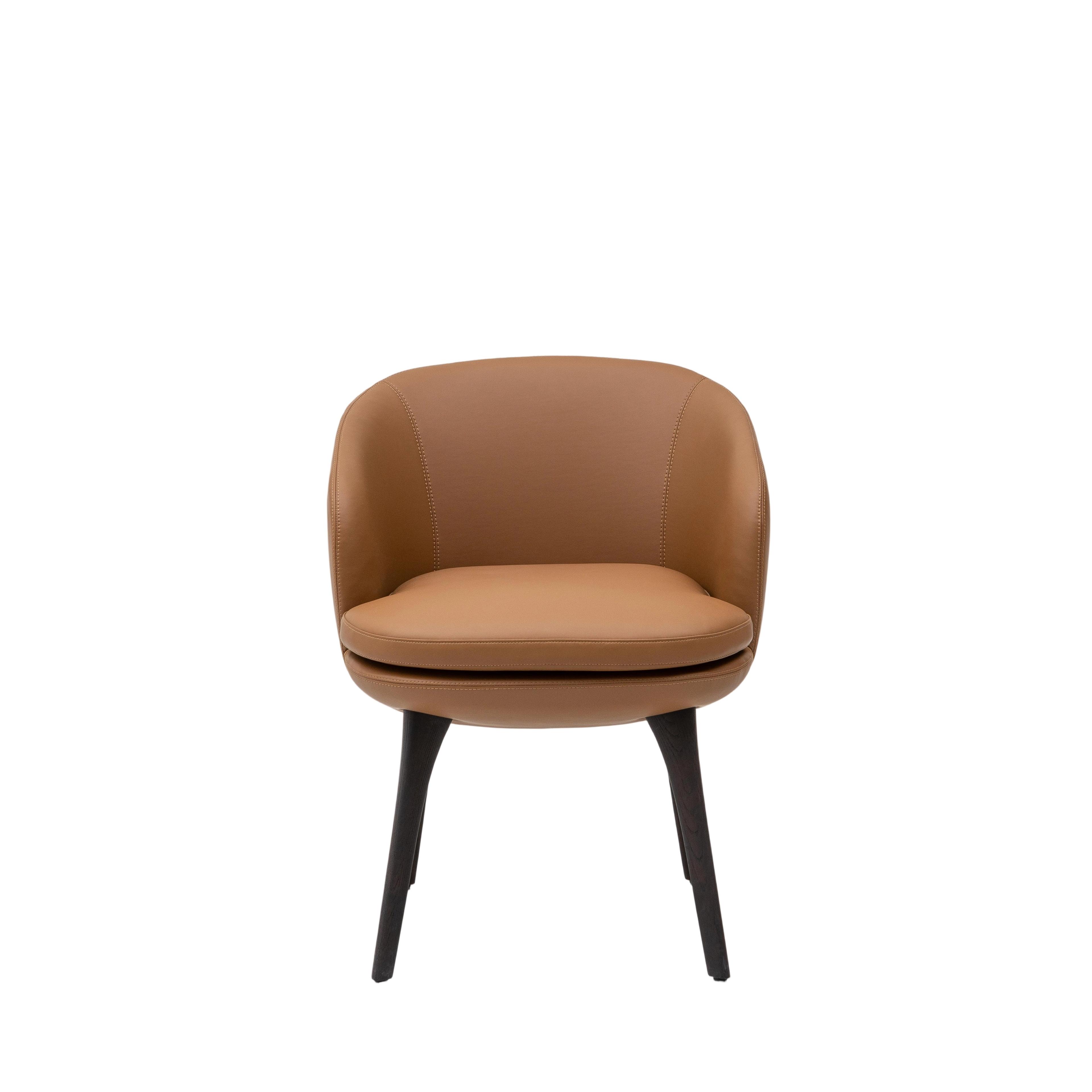 Sleek and Elegant Dining Chair: Modern Comfort and Style