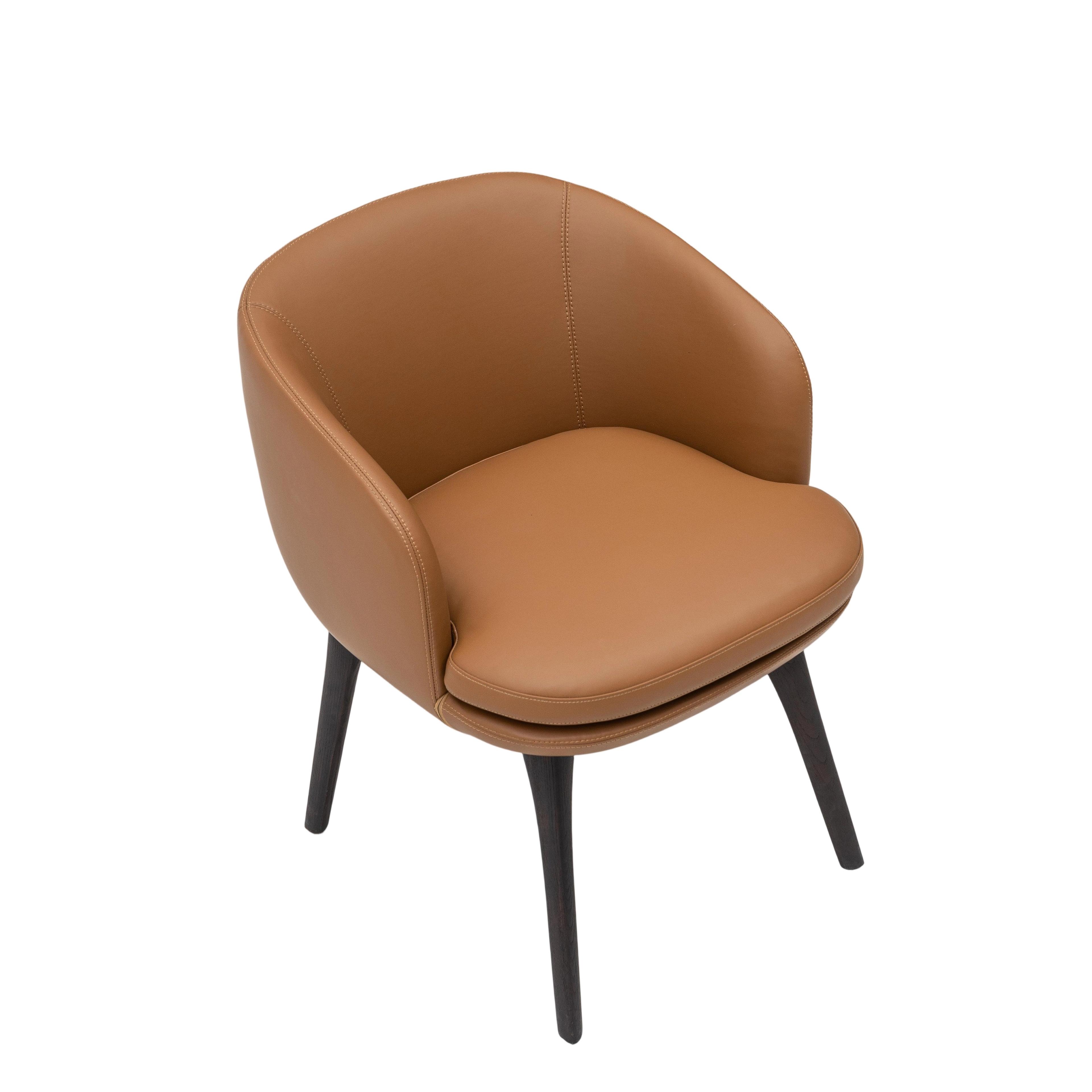 Sleek and Elegant Dining Chair: Modern Comfort and Style