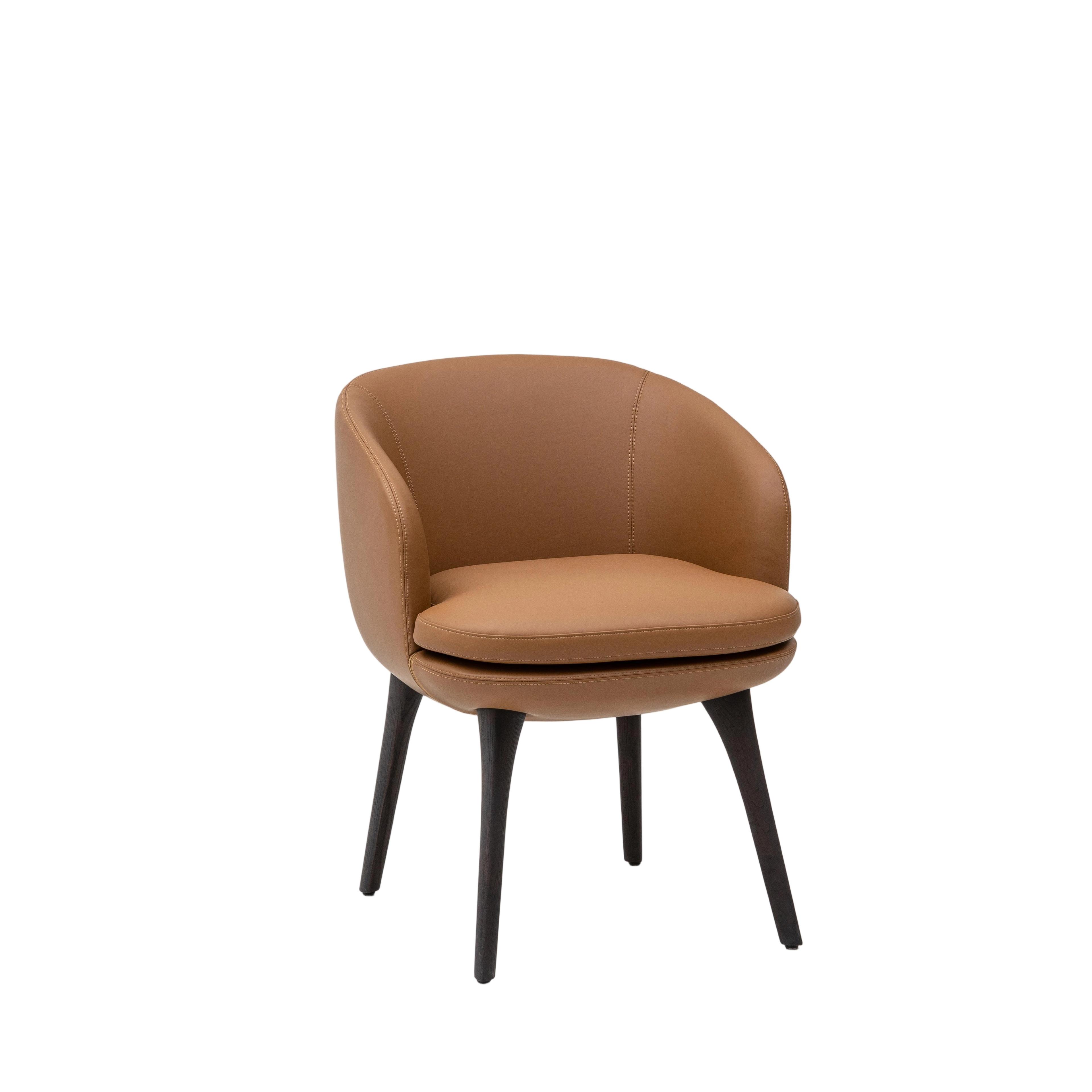 Sleek and Elegant Dining Chair: Modern Comfort and Style
