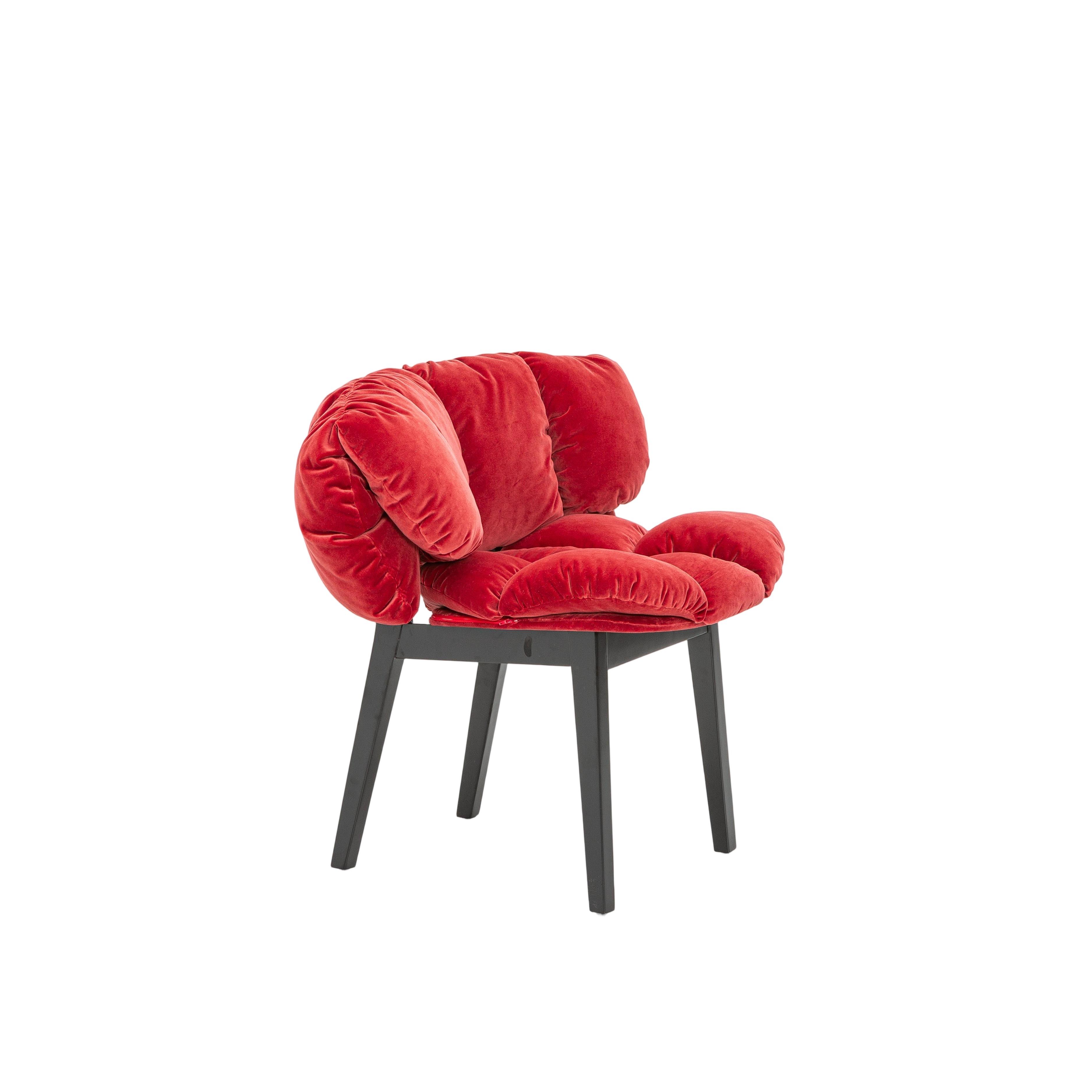 Modern Dining Chair: Elegance Meets Comfort
