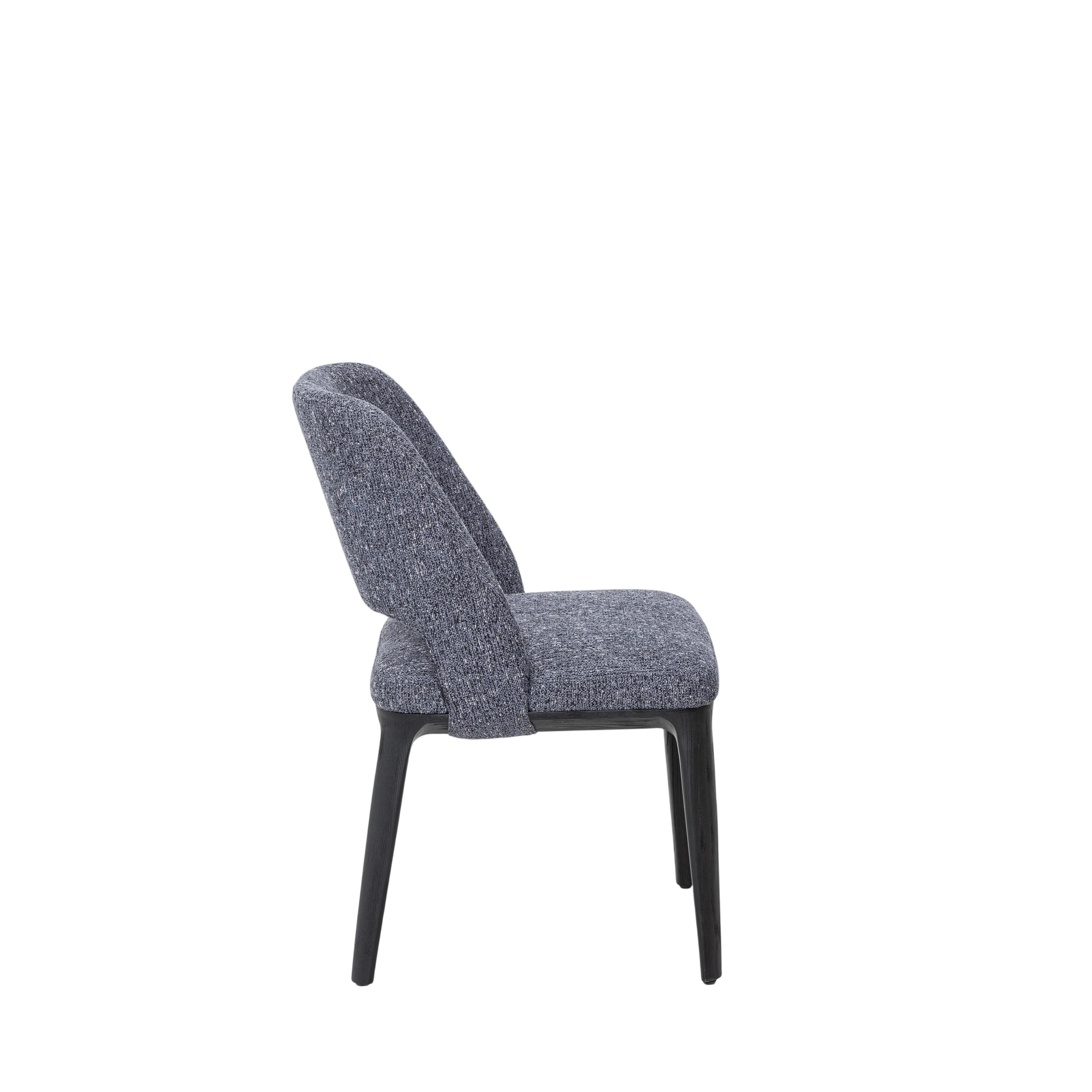 Modern Dining Chair: Comfort Meets Sophistication