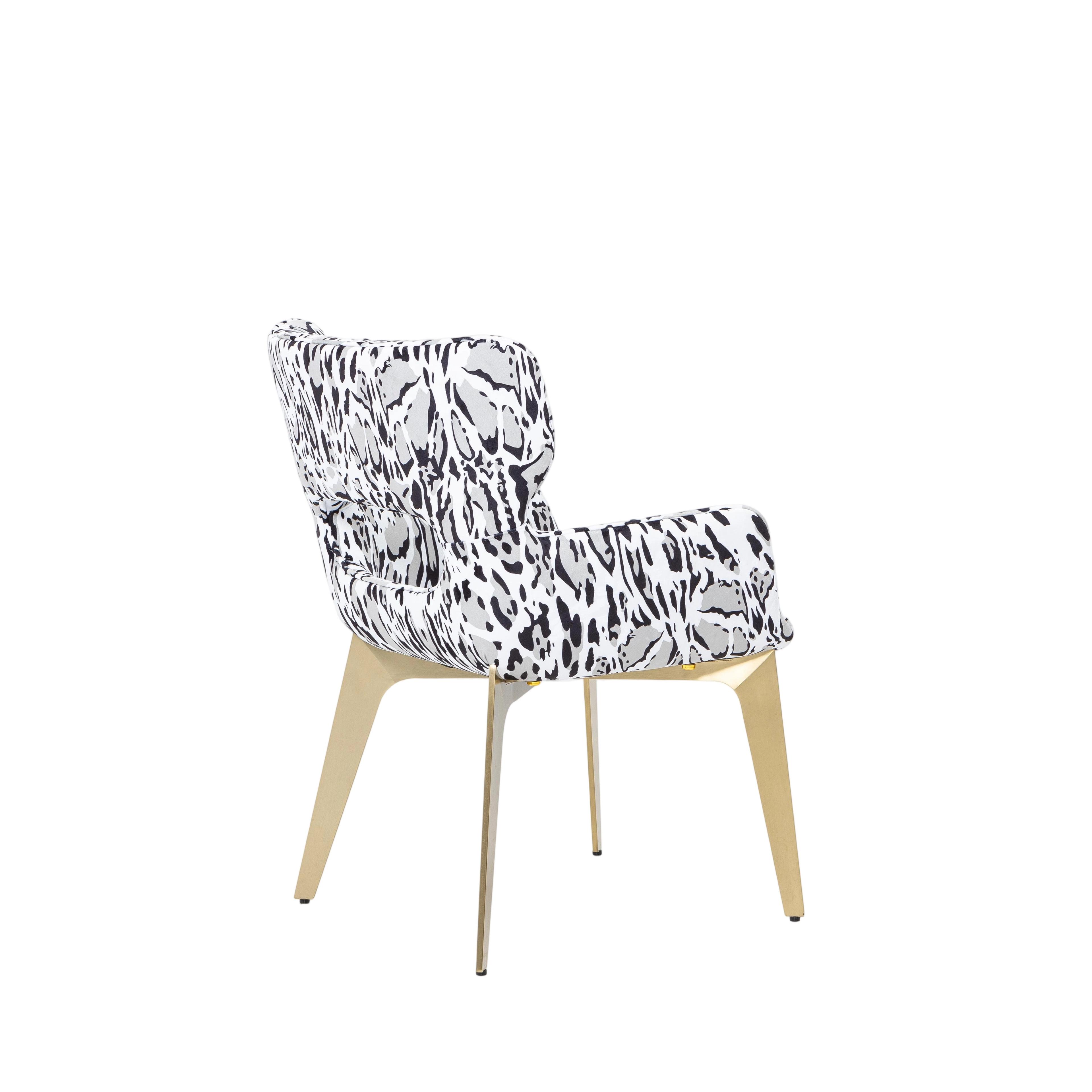 Explore Luxurious Dining Chairs: From Modern Designs to Timeless Elegance