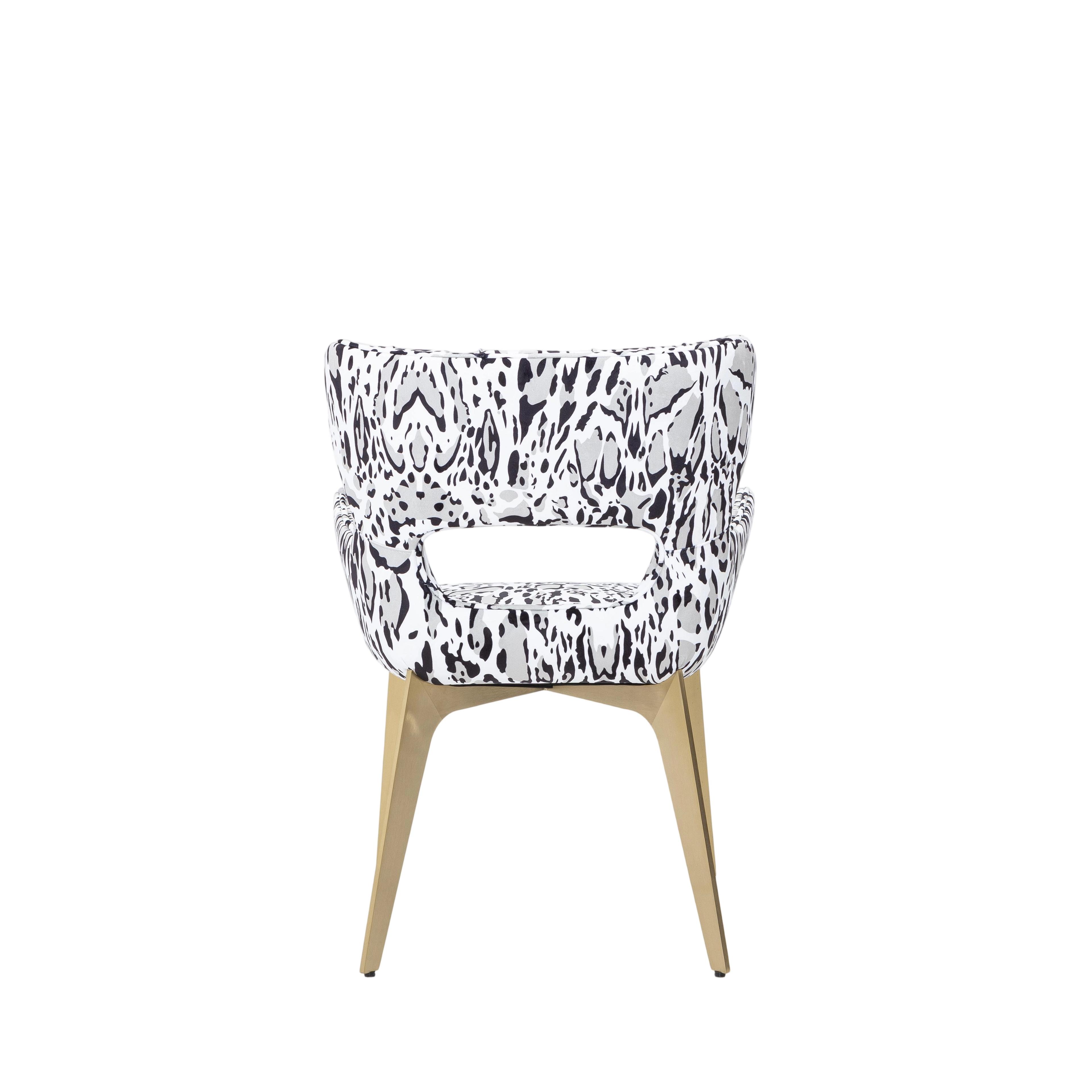 Explore Luxurious Dining Chairs: From Modern Designs to Timeless Elegance