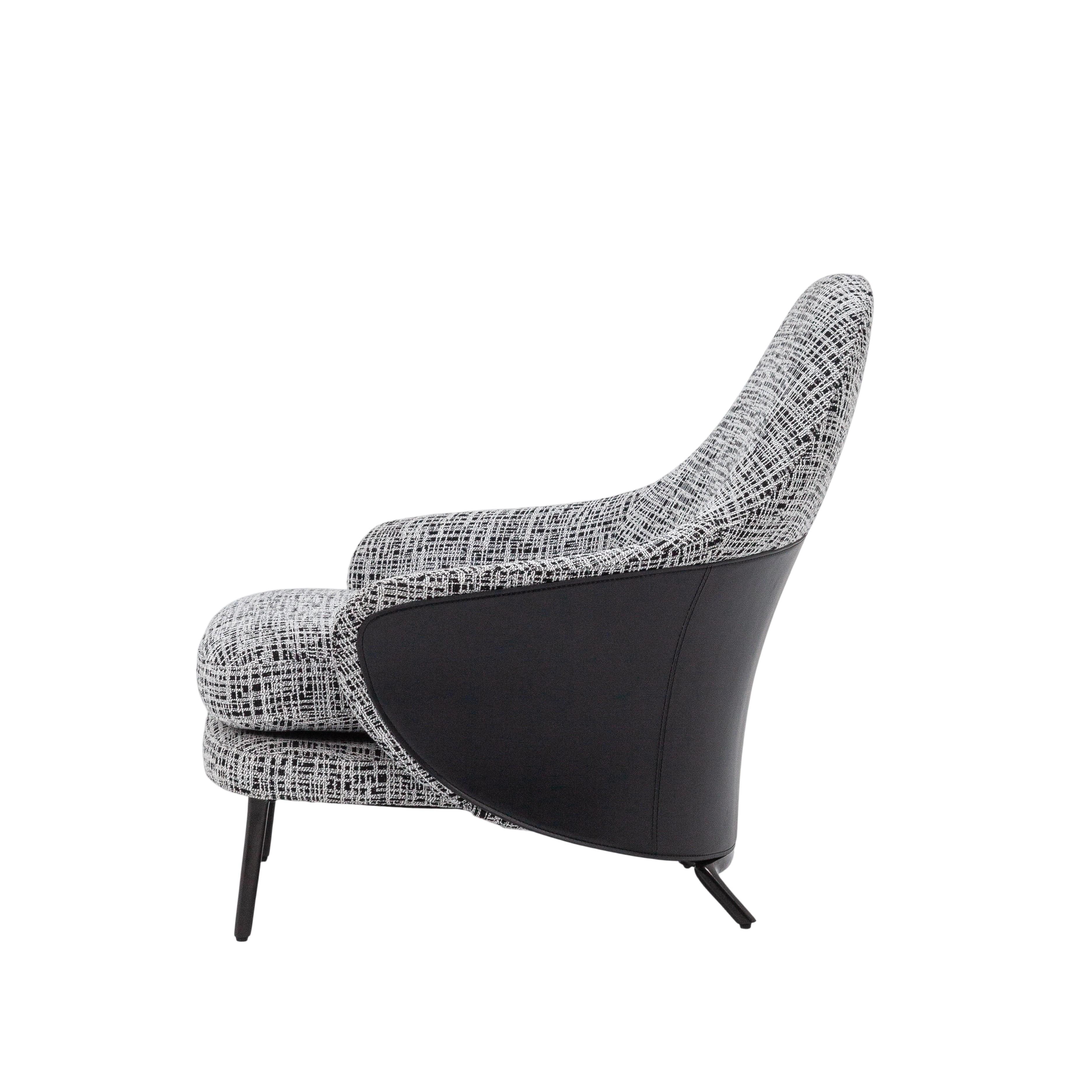 Redefining Luxury: Sophisticated Lounge Chairs