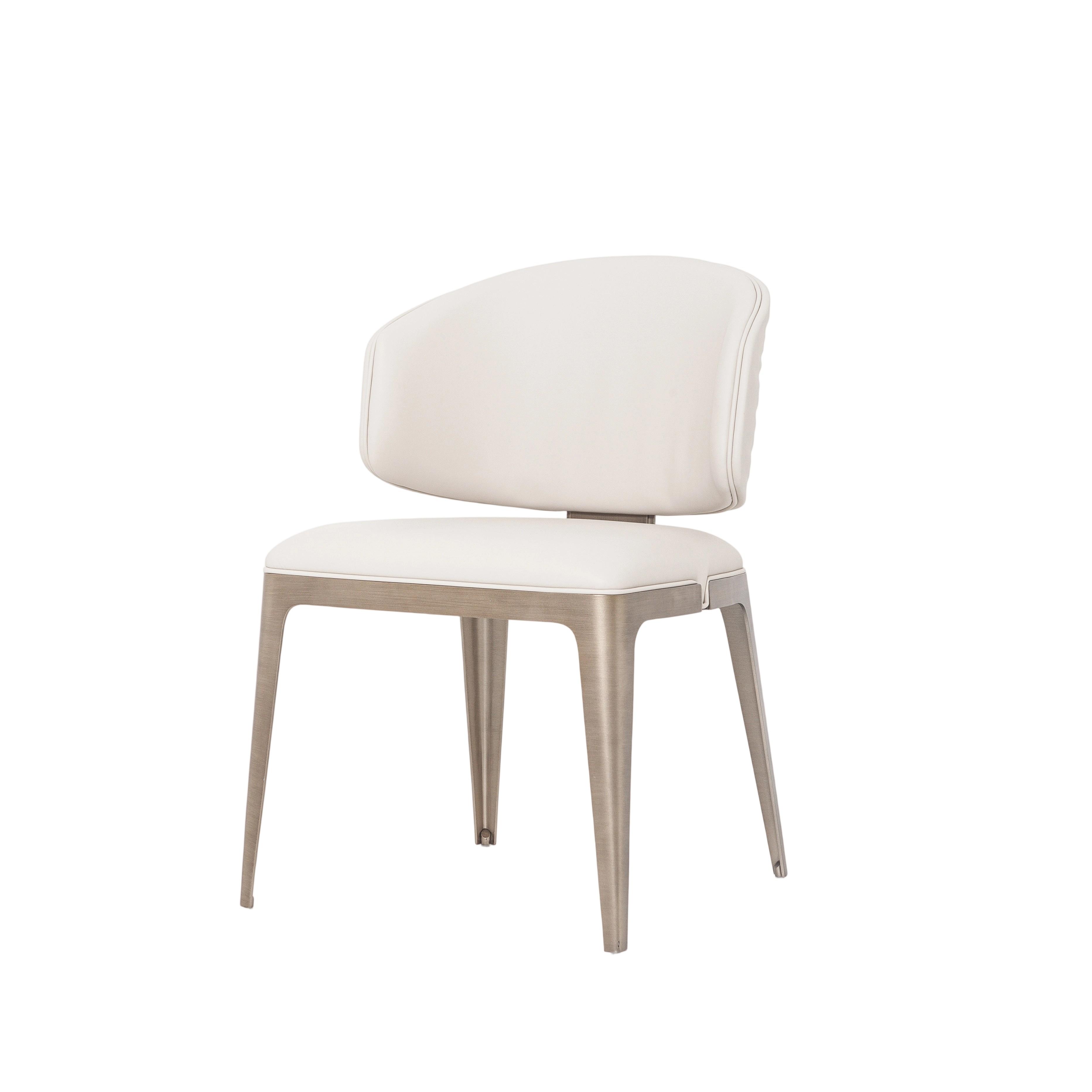 Wavy Metal Side Chair: The Ultimate in Modern Elegance