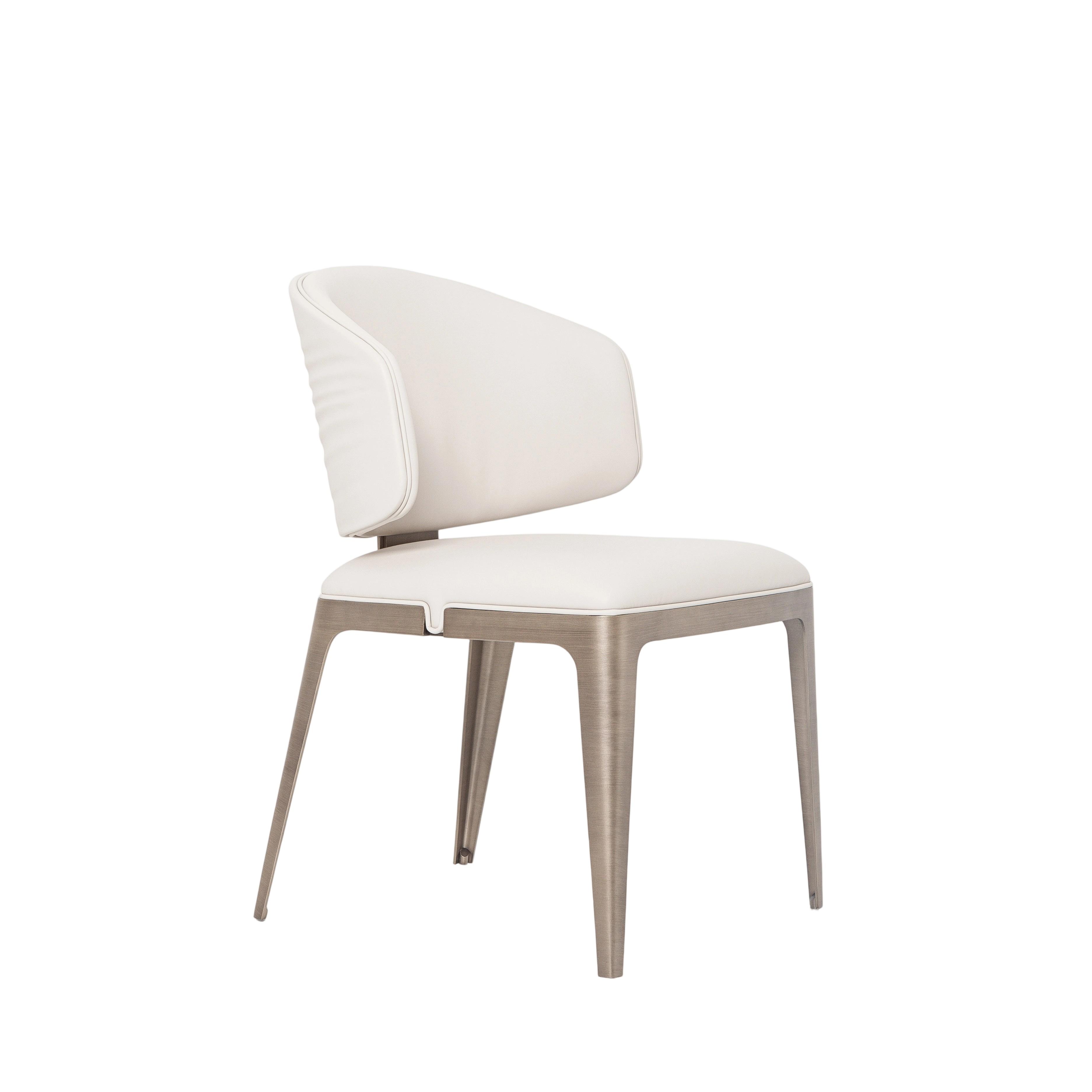 Wavy Metal Side Chair: The Ultimate in Modern Elegance