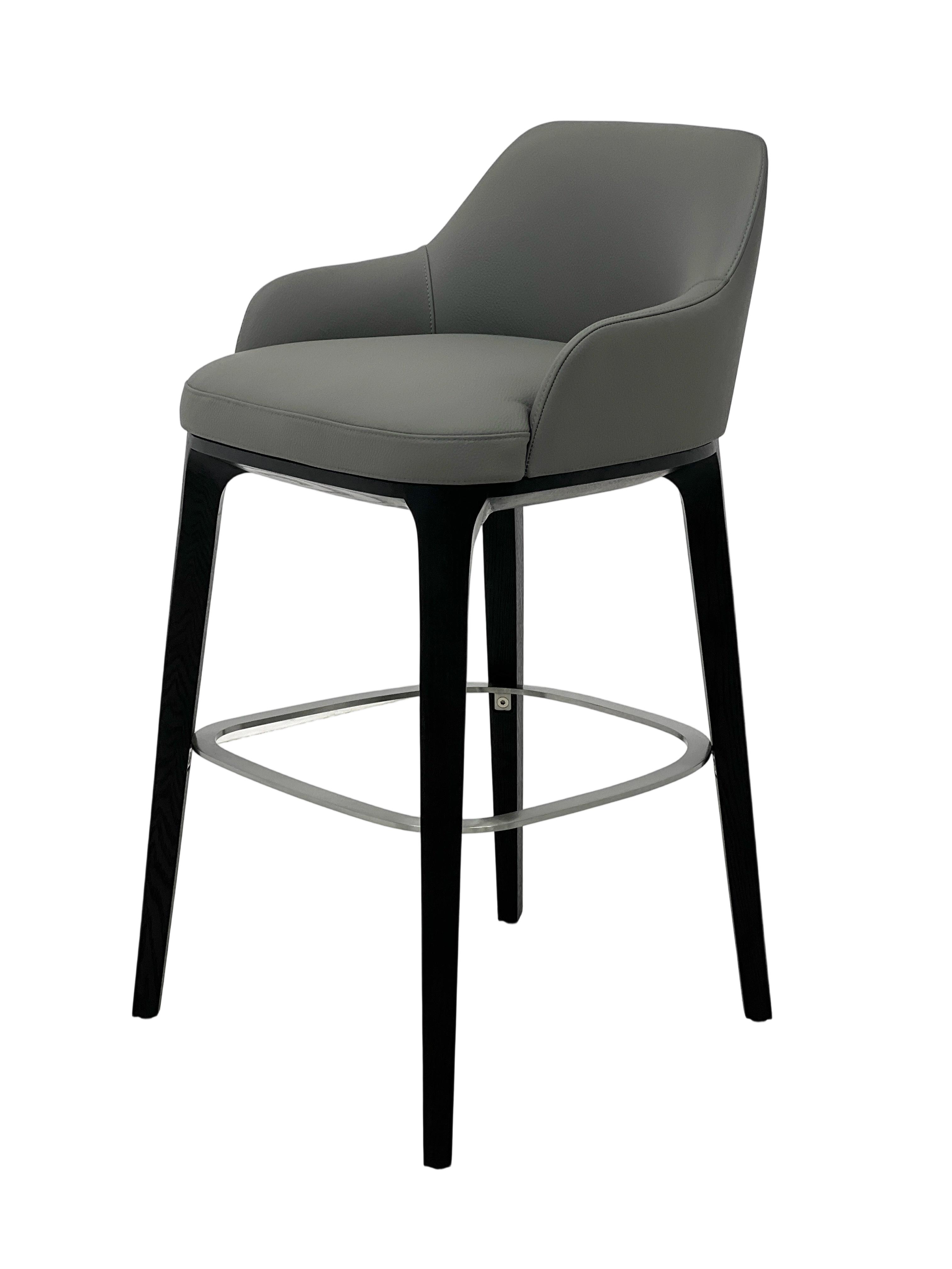 Solid Wood Bar Stool: Italian Style Armchair Redefining Luxury